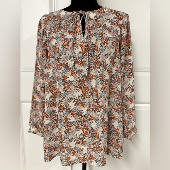 LOFT Tops - Loft Outlet Floral Keyhole Top Blouse